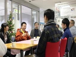 12月7日月イチYouカフェの様子