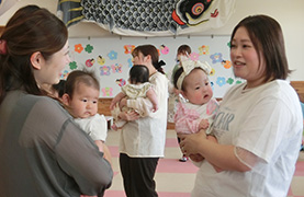 そはら子ども館でのあかちゃんあつまれの写真