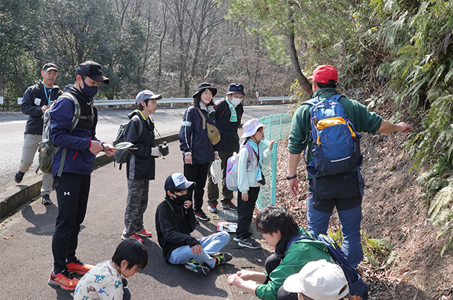 家族で伊木山トレッキングの写真