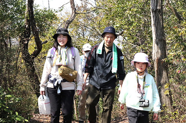 家族で伊木山トレッキングの写真